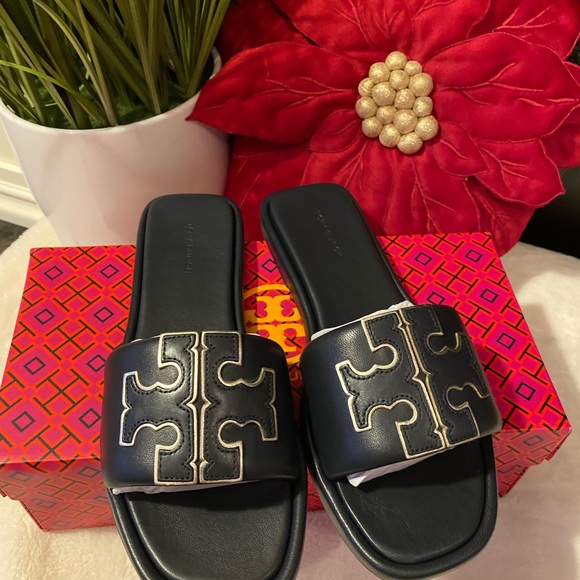 Tory Burch Shoes - 🎉HOST PICK🎉Tory Burch Double T Sport Slide